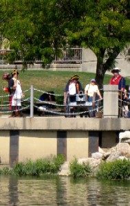 Reiske's preparing to fire their cannon during the battle