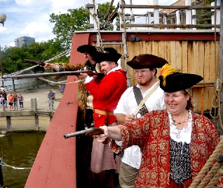 The defenders of the Santa Maria