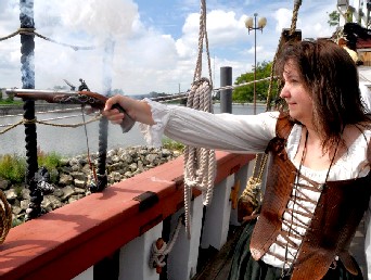 Trish firing from the Santa Maria