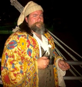 M.A. d'Dogge in loud Smoking Jacket