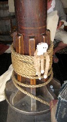 Lob sitting on the capstant