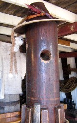 Lob hanging around the capstan