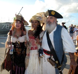 Flag burning - Liberte Sparrow, Caribbean Pearl and Dutch of the Meka II