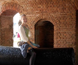 Mae on the cannon 2008