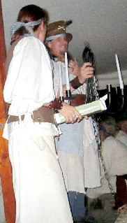 Scarlett Explaining the Chandelier