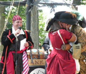 Cheeky kisses Shannon