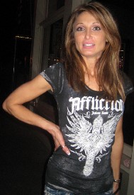 Veronica, Looking For Julie