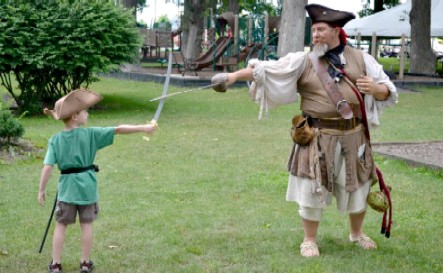 M.A. d'Dogge Teaching Swordfighting