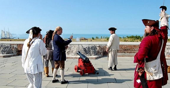 M.A d'Dogge's Cannon Crew ready to fire