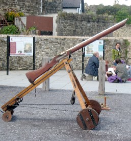 Gun on a Rolling Mount